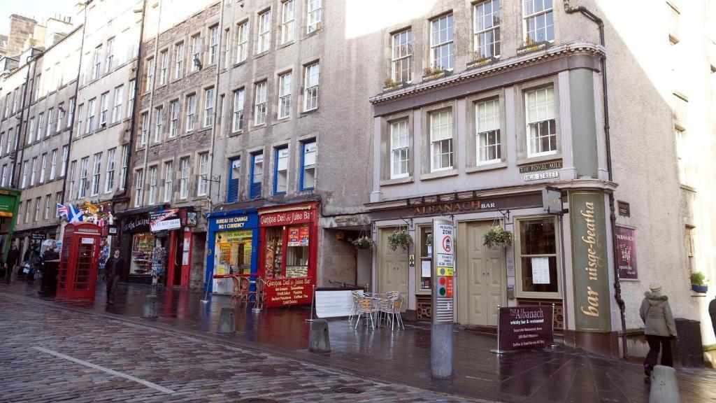 Innercitylets - Royal Mile Edinburgh Ruang foto